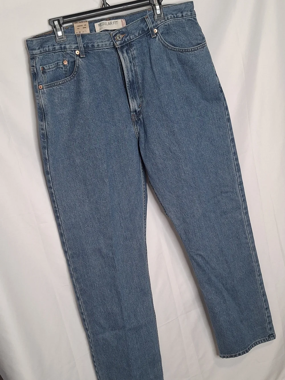 Levi's Relaxed Fit 505 Jeans in Medium Denim Blue 40